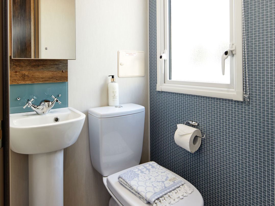 Gold 2 Bed Caravan - Hayling Island