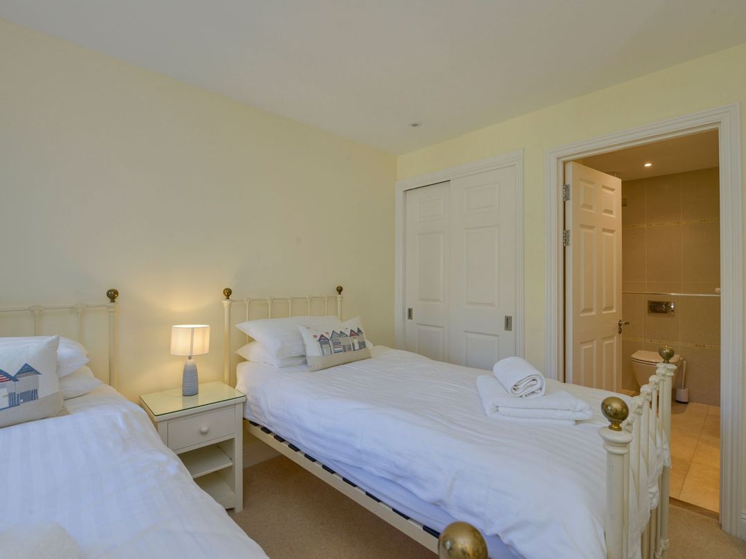 12 Burgh Island Causeway