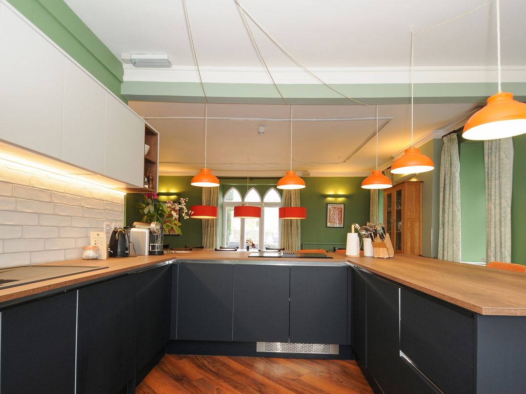 Sycamore Apartment