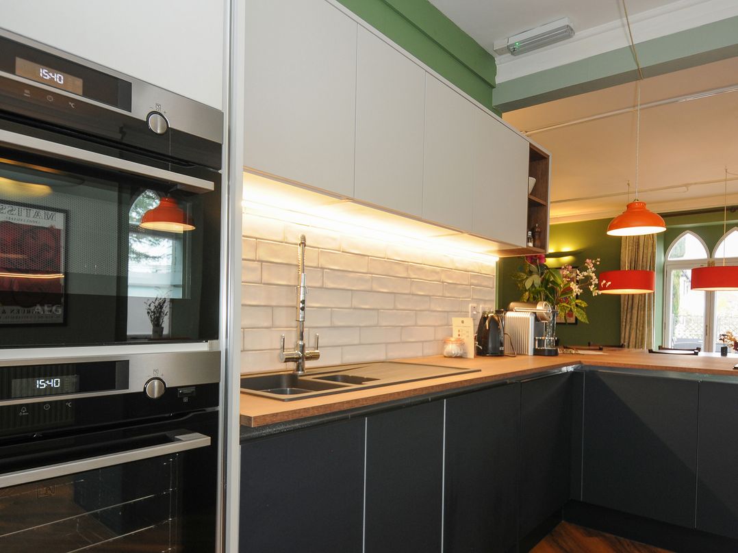 Sycamore Apartment