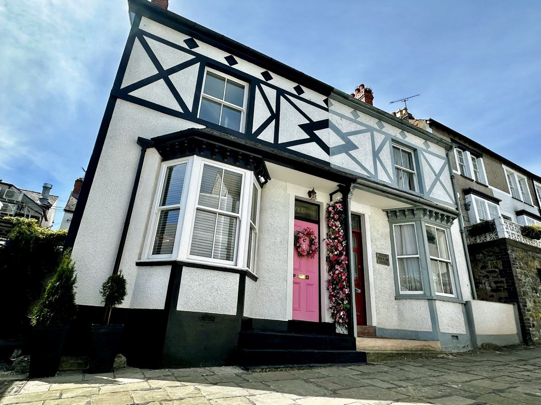 Ivy House