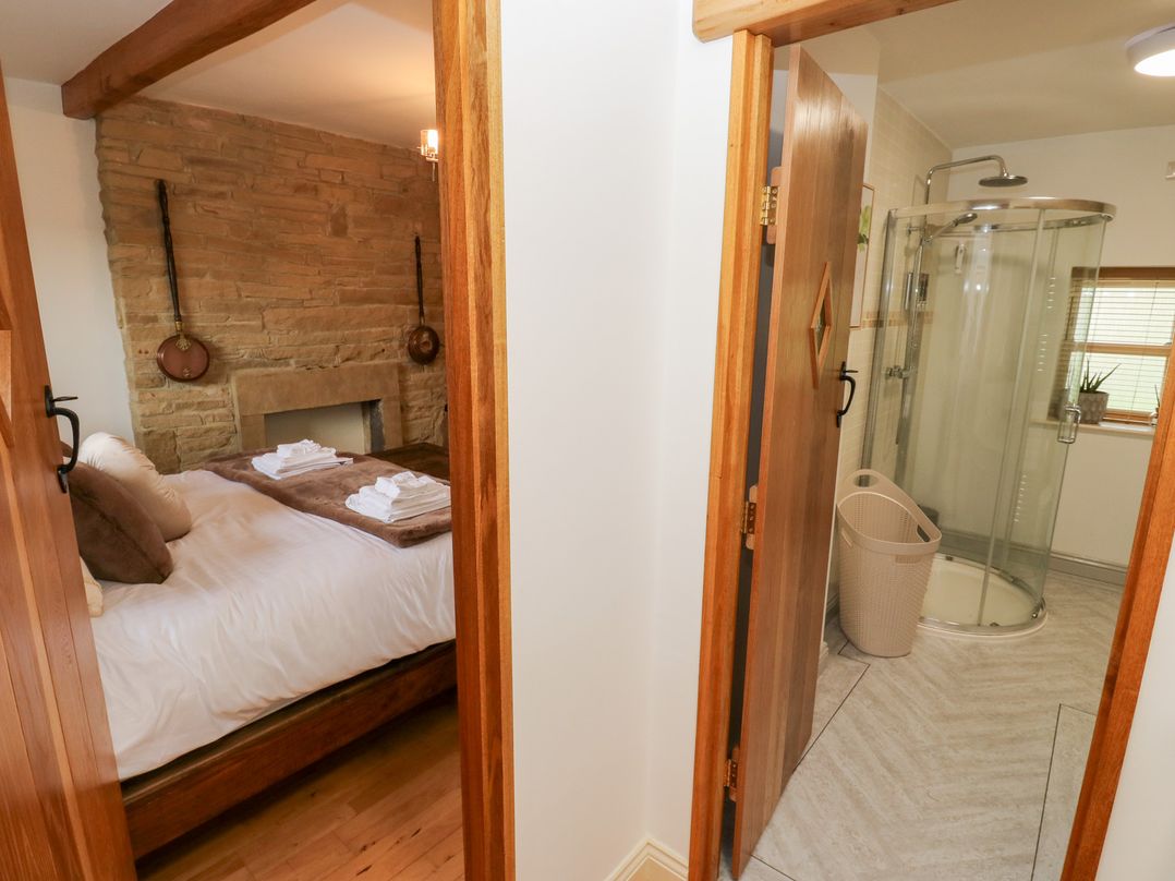 Hivewood Cottage