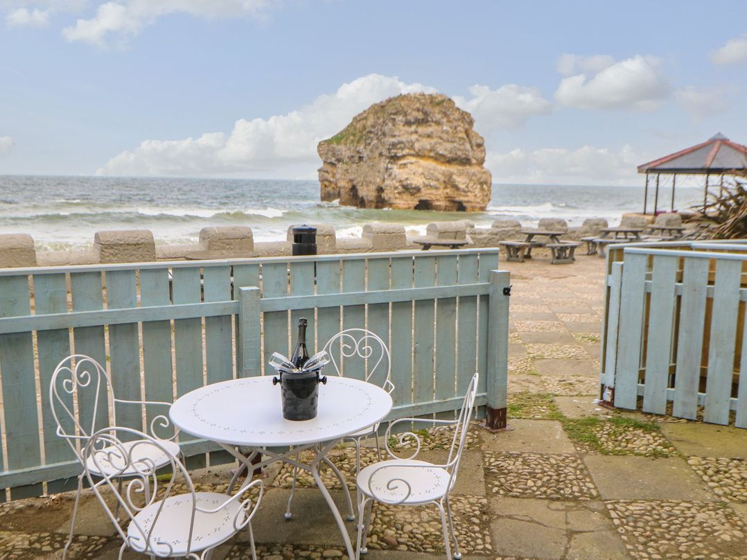 The Beach Apartment