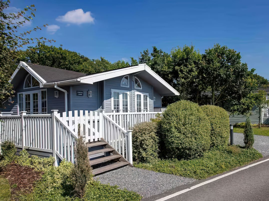 Camellia Lodge