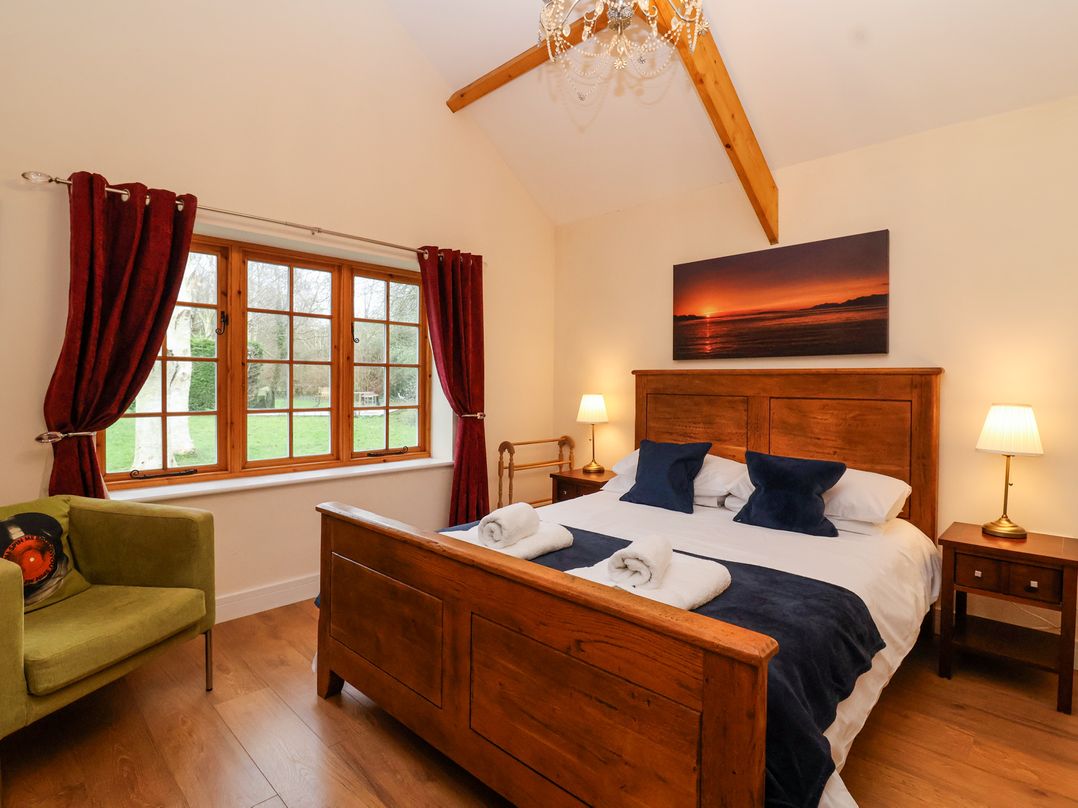 Honeysuckle Cottage