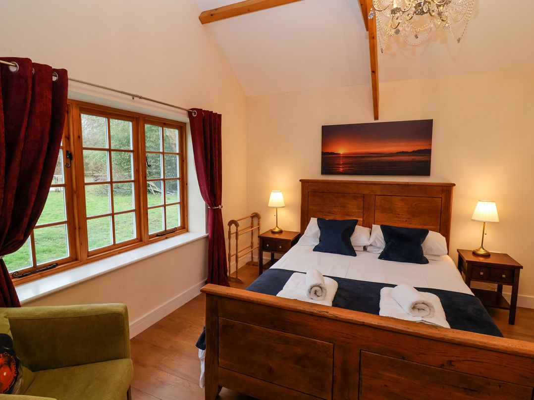 Honeysuckle Cottage