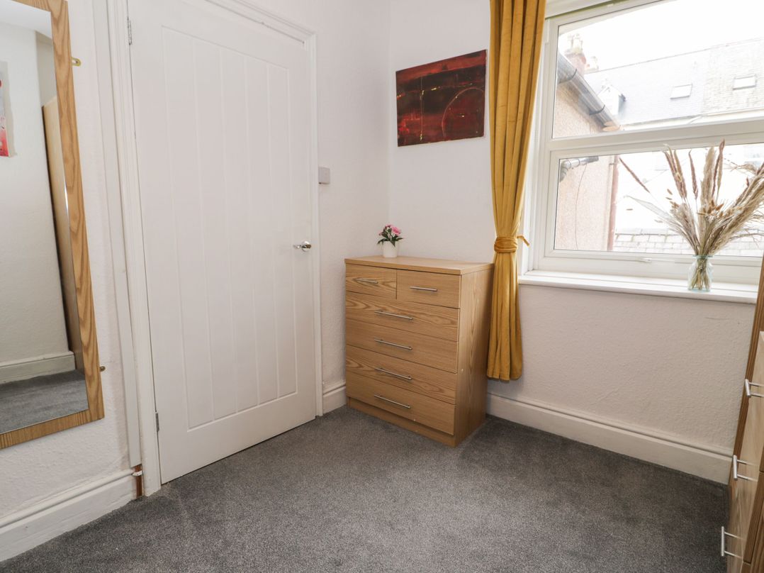 21 Taliesin Street