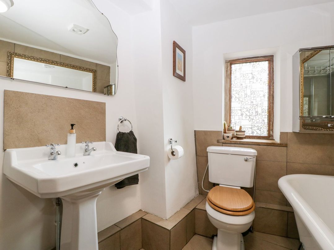 Mistletoe Cottage
