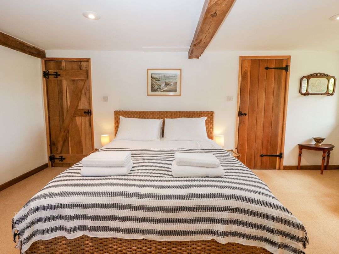 Mistletoe Cottage