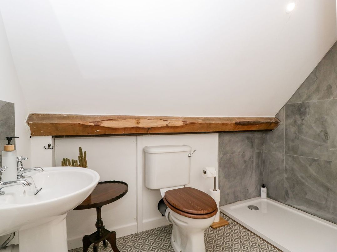 Mistletoe Cottage