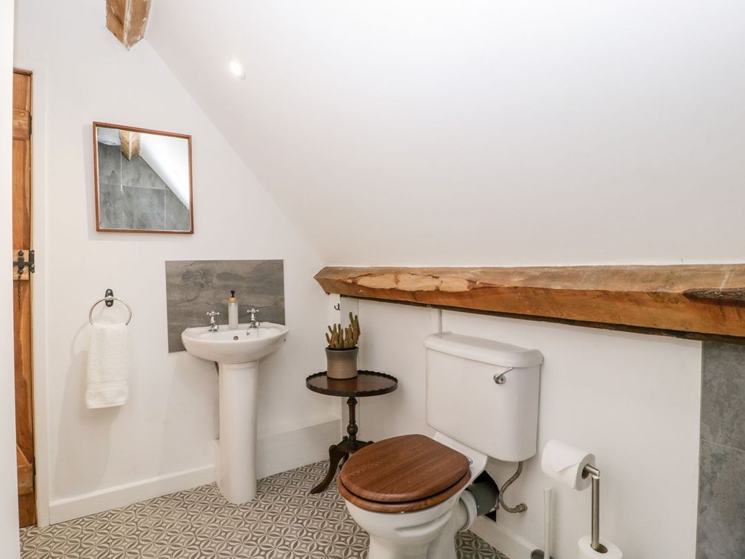 Mistletoe Cottage
