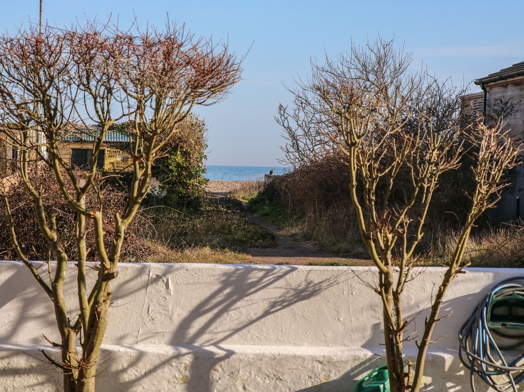 Marine House - Amazing beachside location