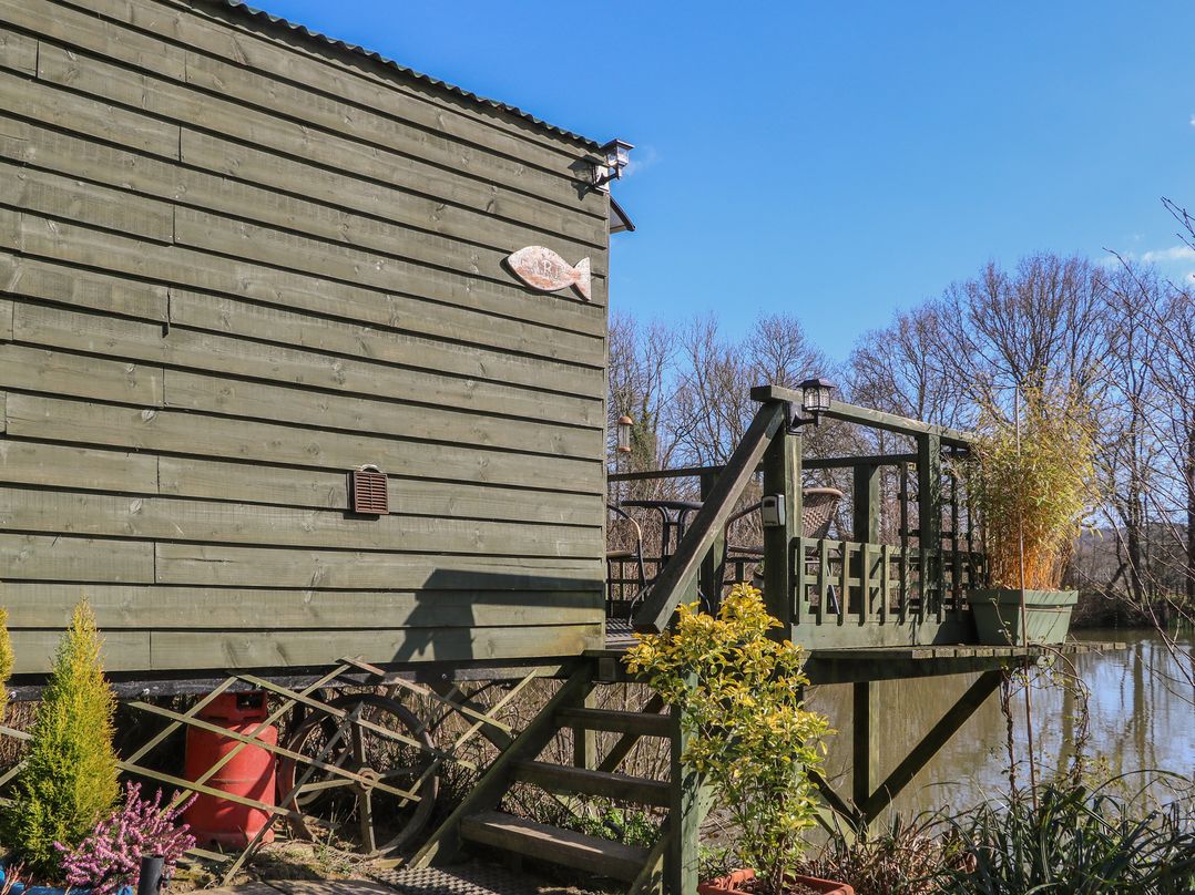 Carp Hut