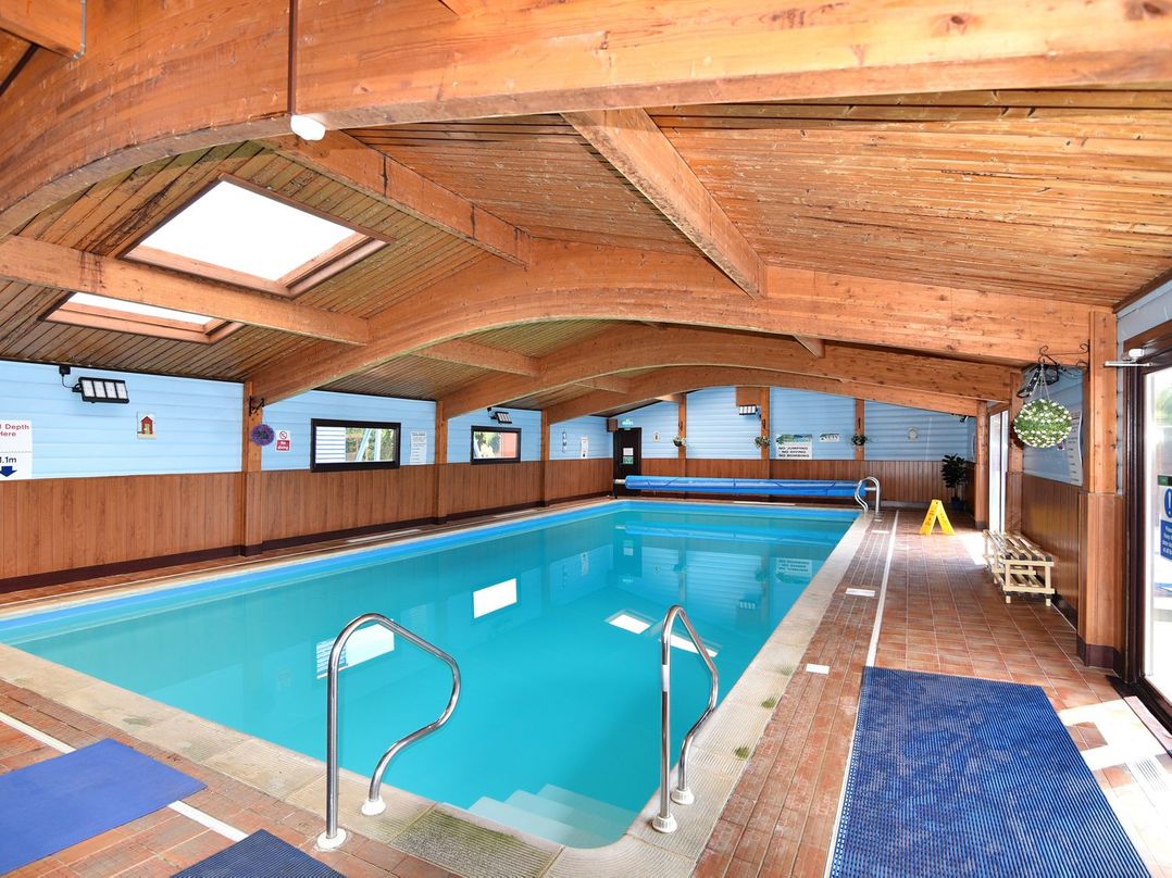 1 Pinewood Retreat