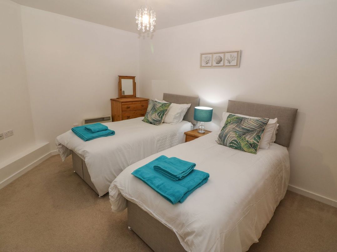 Beach Court Hideaway