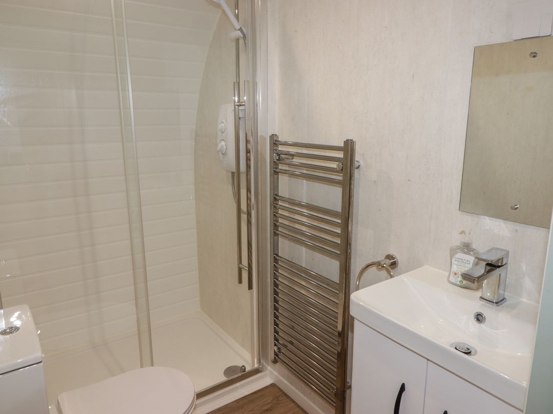 The Hazel Hobbit Pod