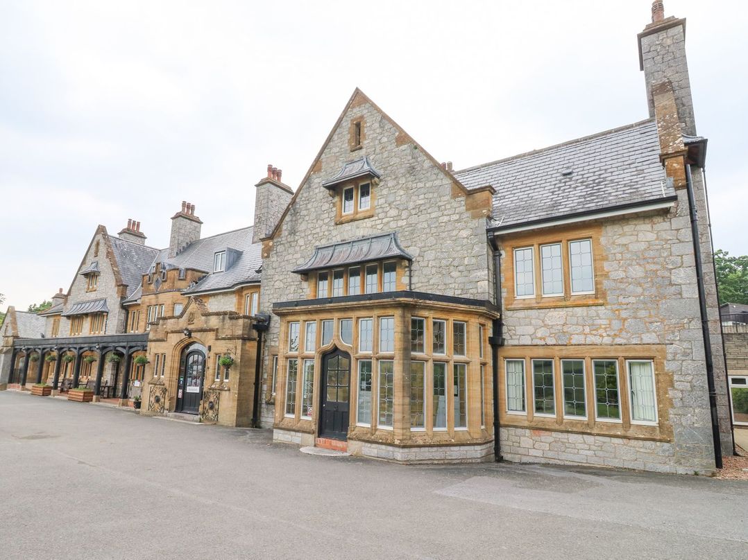 The Babbling Brook Nook