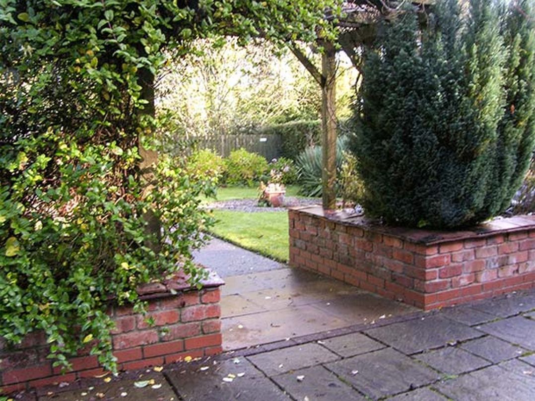 2 Aqueduct Cottages