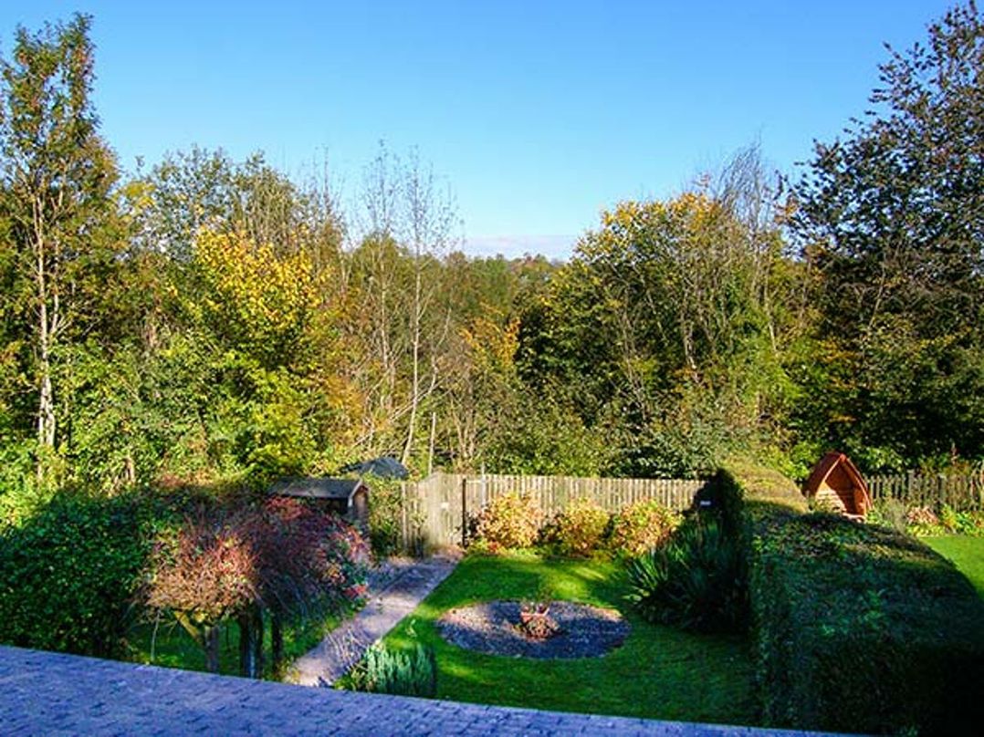 2 Aqueduct Cottages