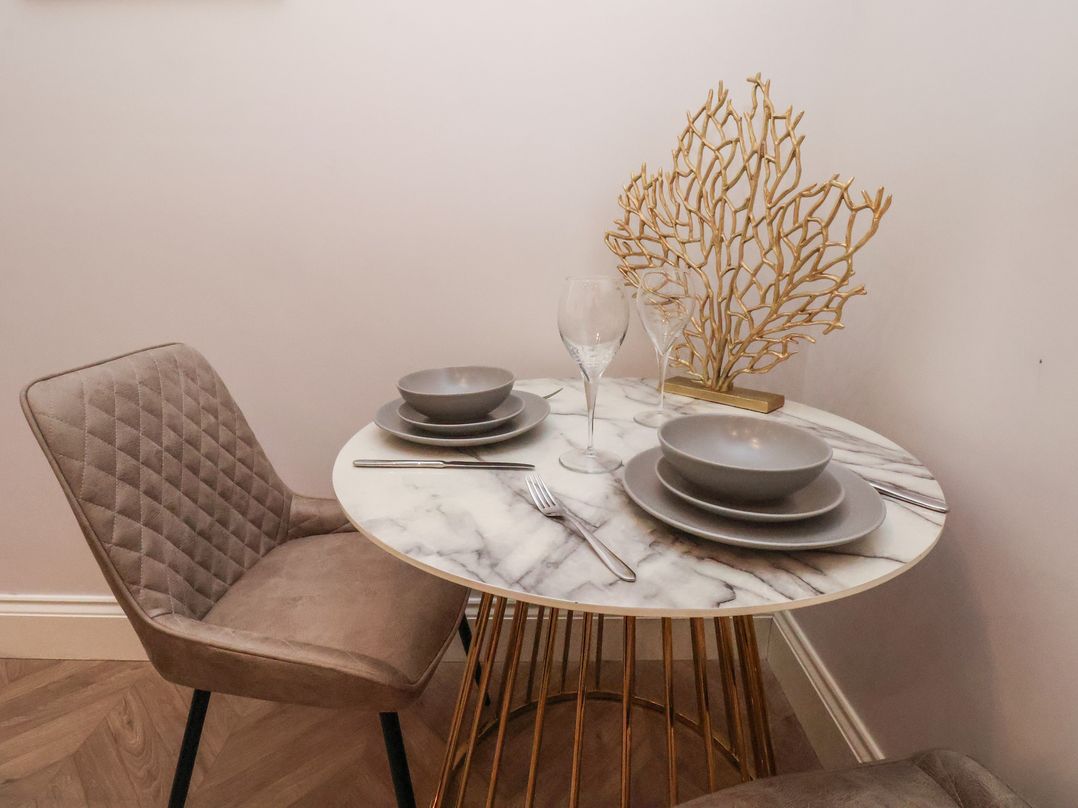 The Salisbury Apartment 103