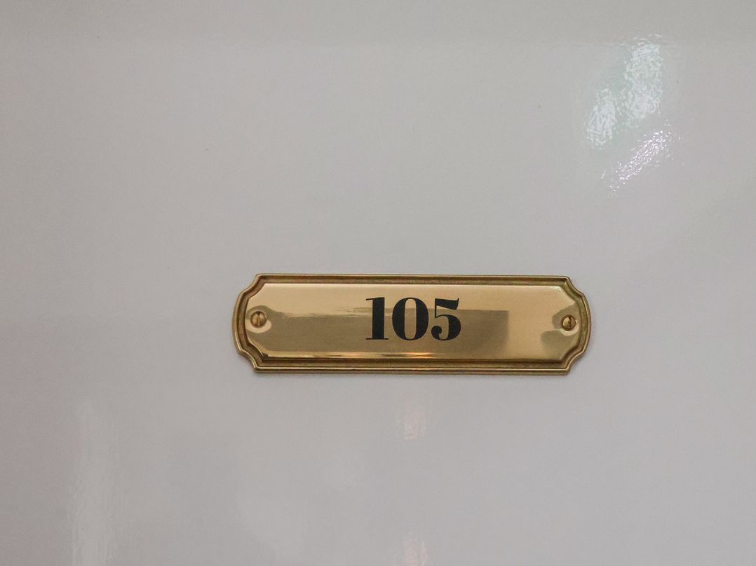 The Salisbury Apartment 105