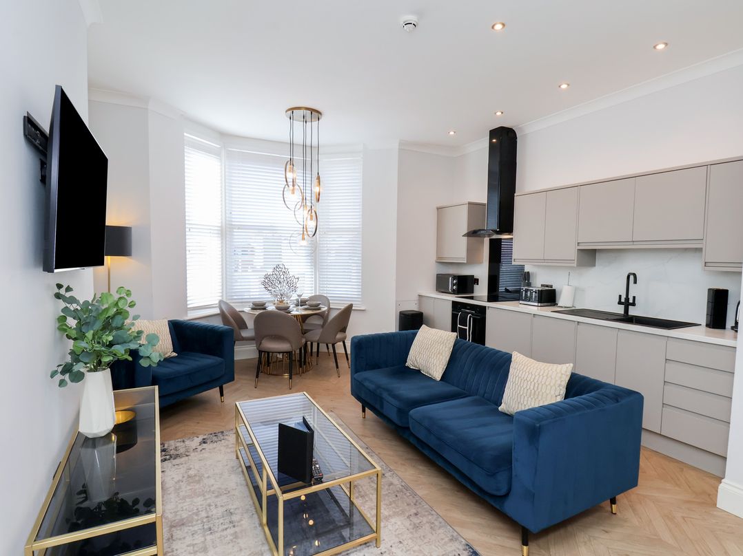 The Salisbury Apartment 301