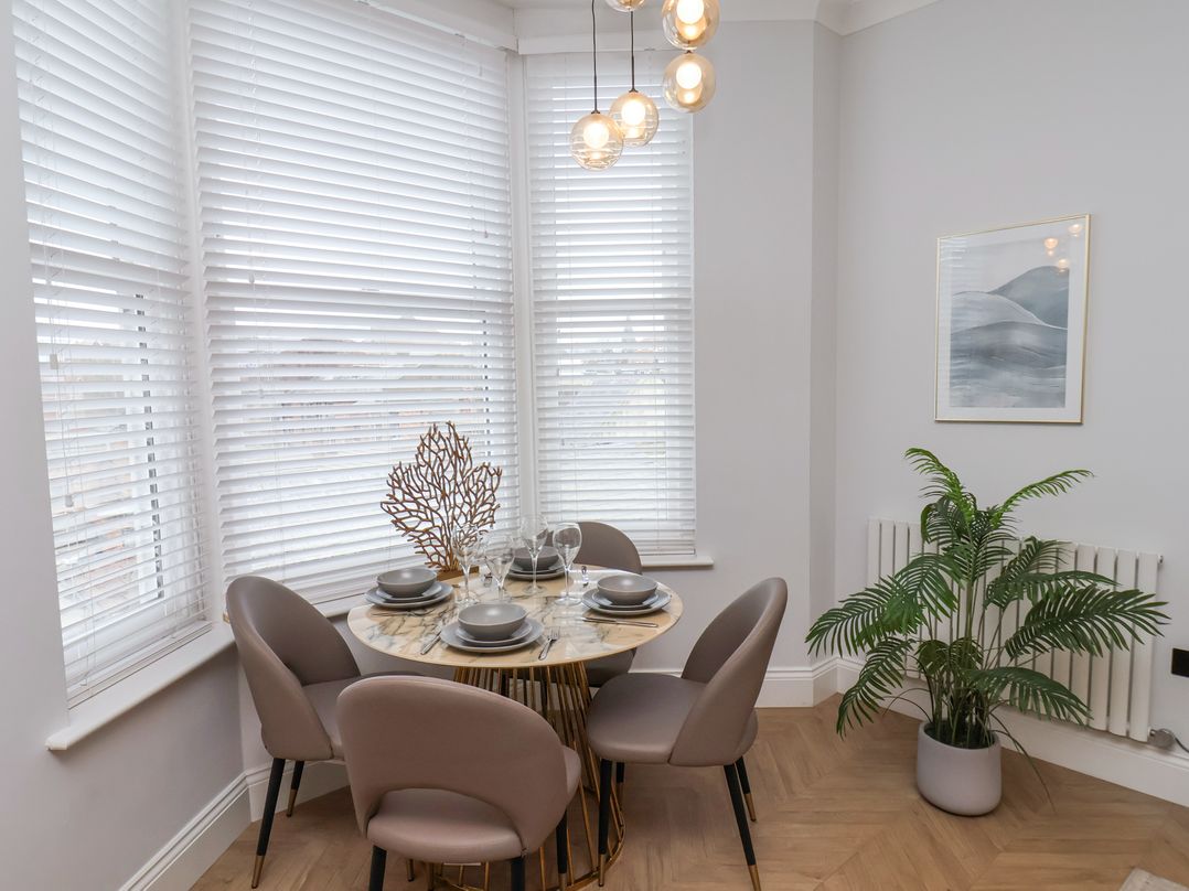 The Salisbury sleeps 4 Classic Apartment