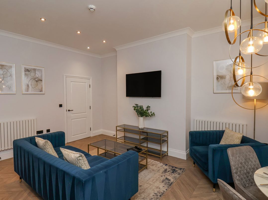 The Salisbury 2 bedroom deluxe Apartment