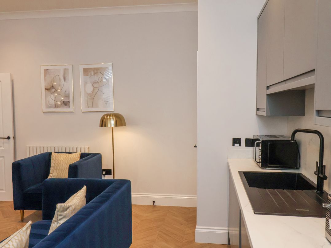 The Salisbury sleeps 4 Classic Apartment