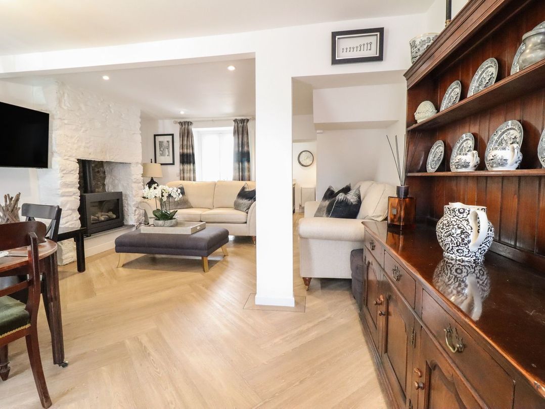 3 Rosemary Lane