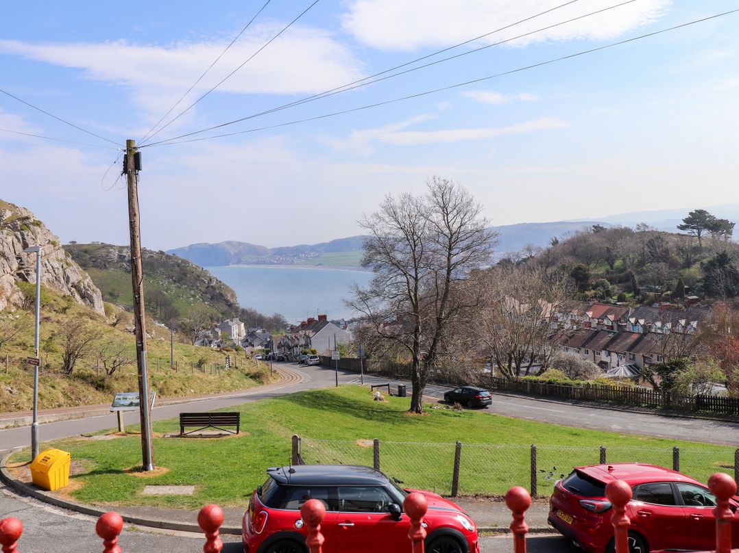 4 Bay View Terrace