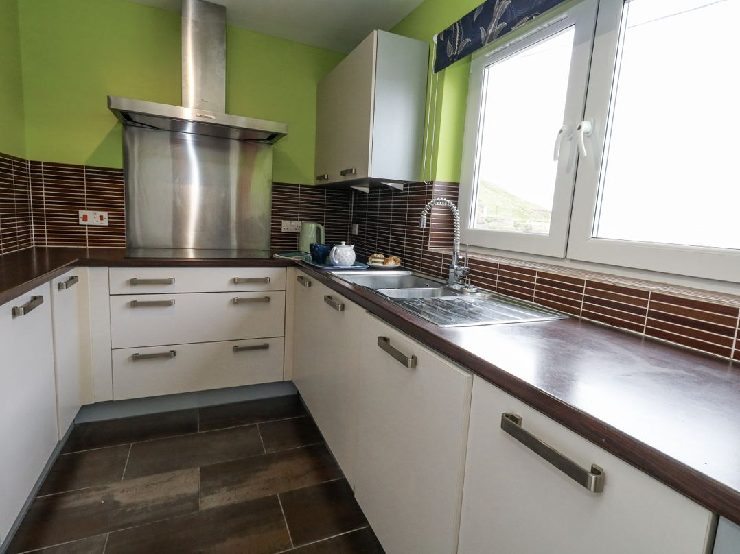 Beachcombers, 13 Chesil House