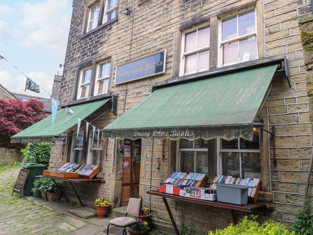 Stone & Fleece Cottage