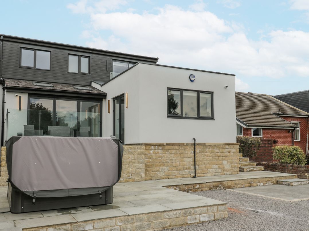 Ellis House