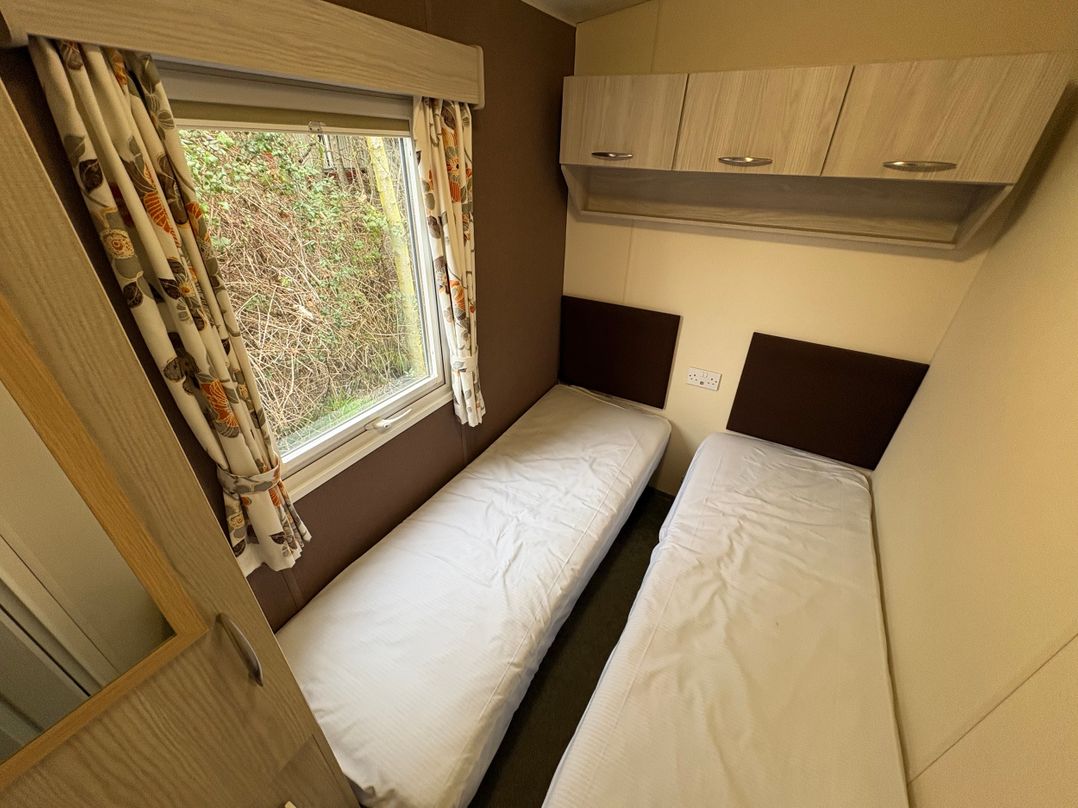 Caravan 607