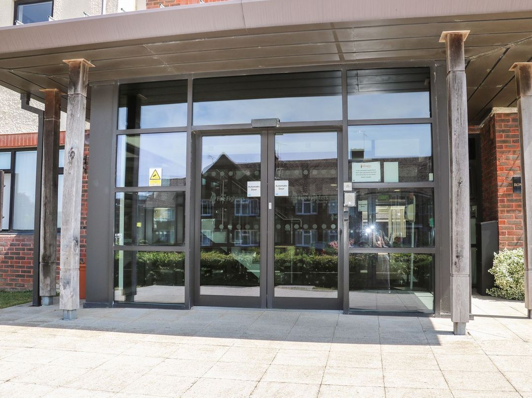 Seaglass Snug at Marine Court