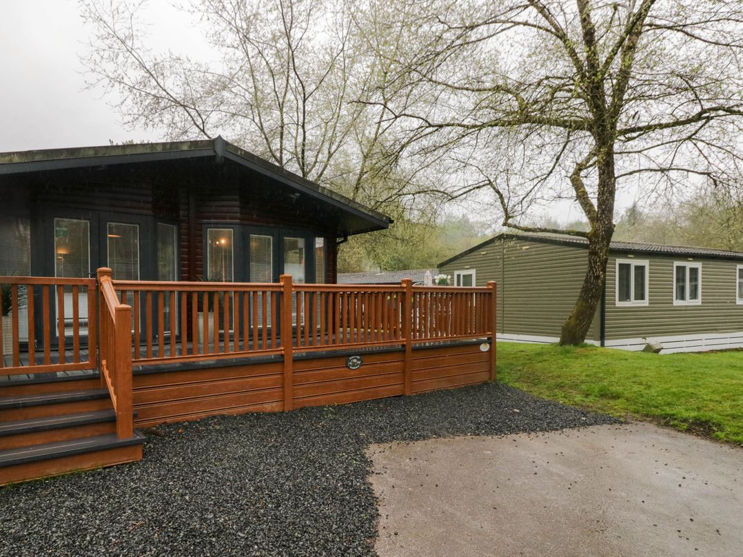 Robin's Lodge