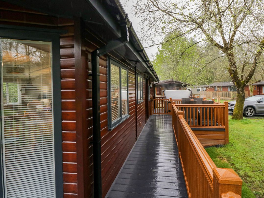 Robin's Lodge