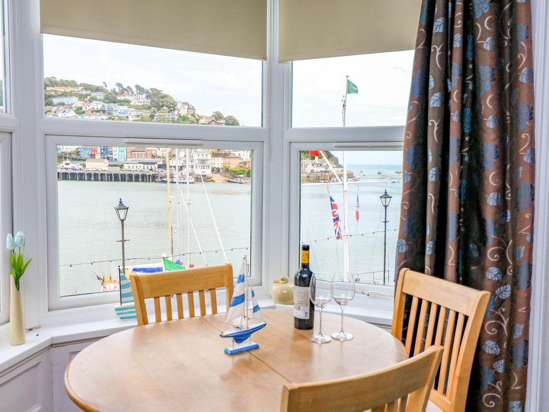 Castleview Apartment, 21 South Embankment