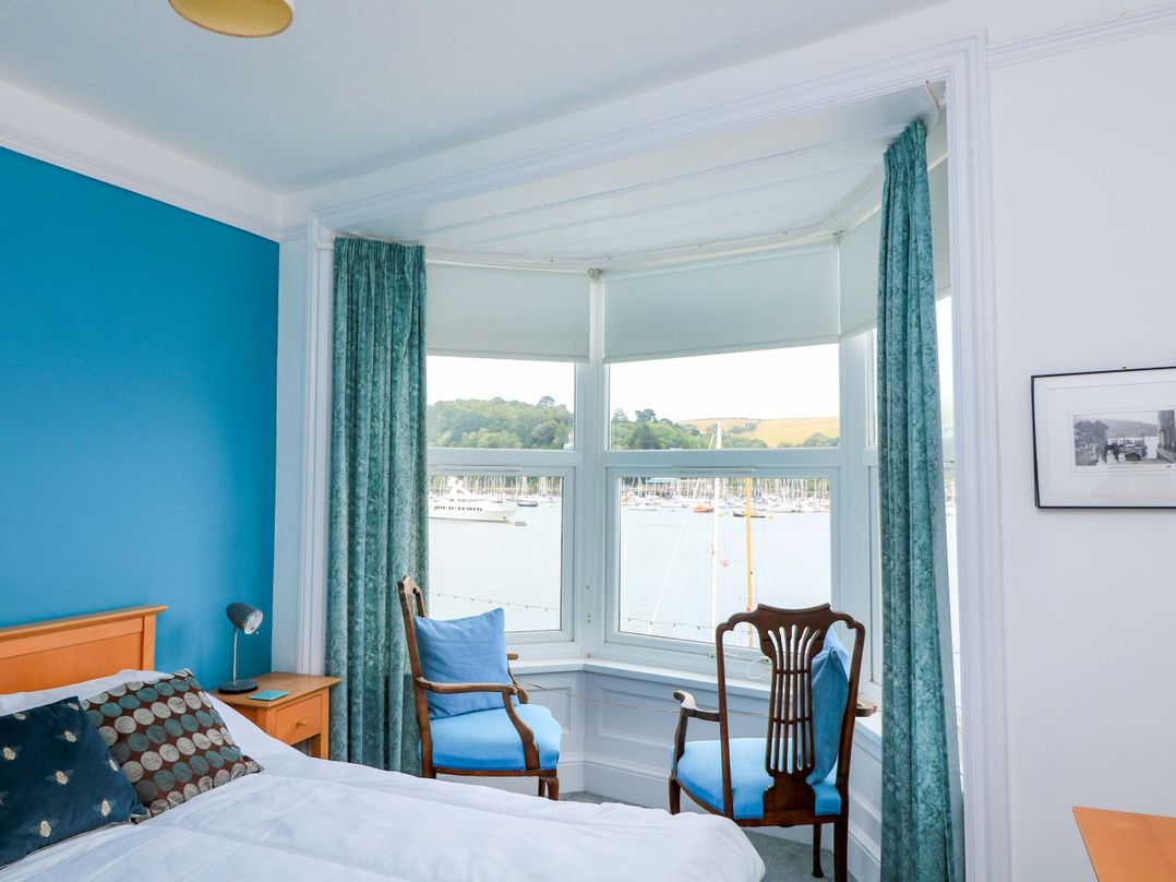 Castleview Apartment, 21 South Embankment