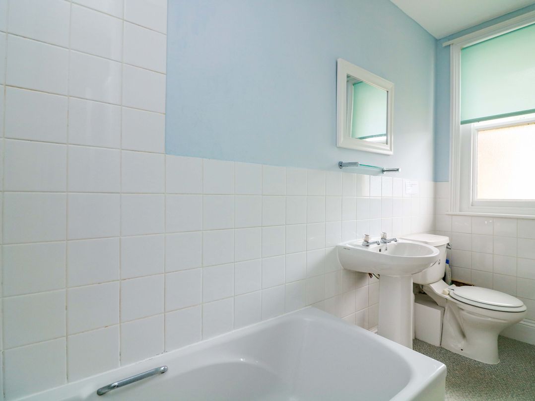 Castleview Apartment, 21 South Embankment