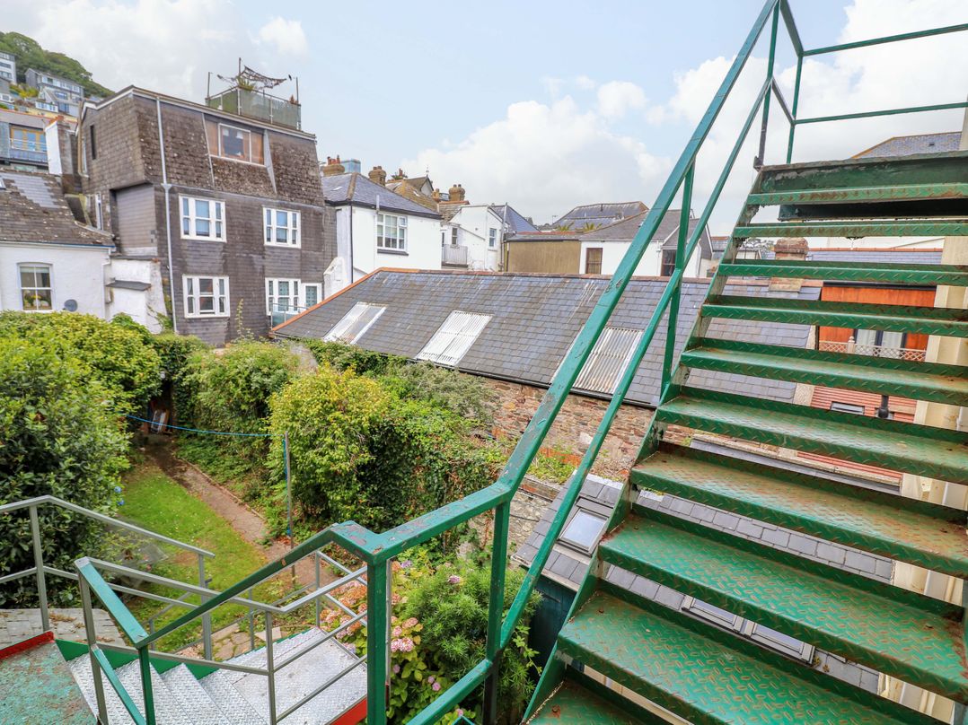 Castleview Apartment, 21 South Embankment