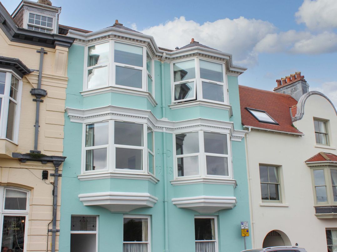 Castleview Apartment, 21 South Embankment