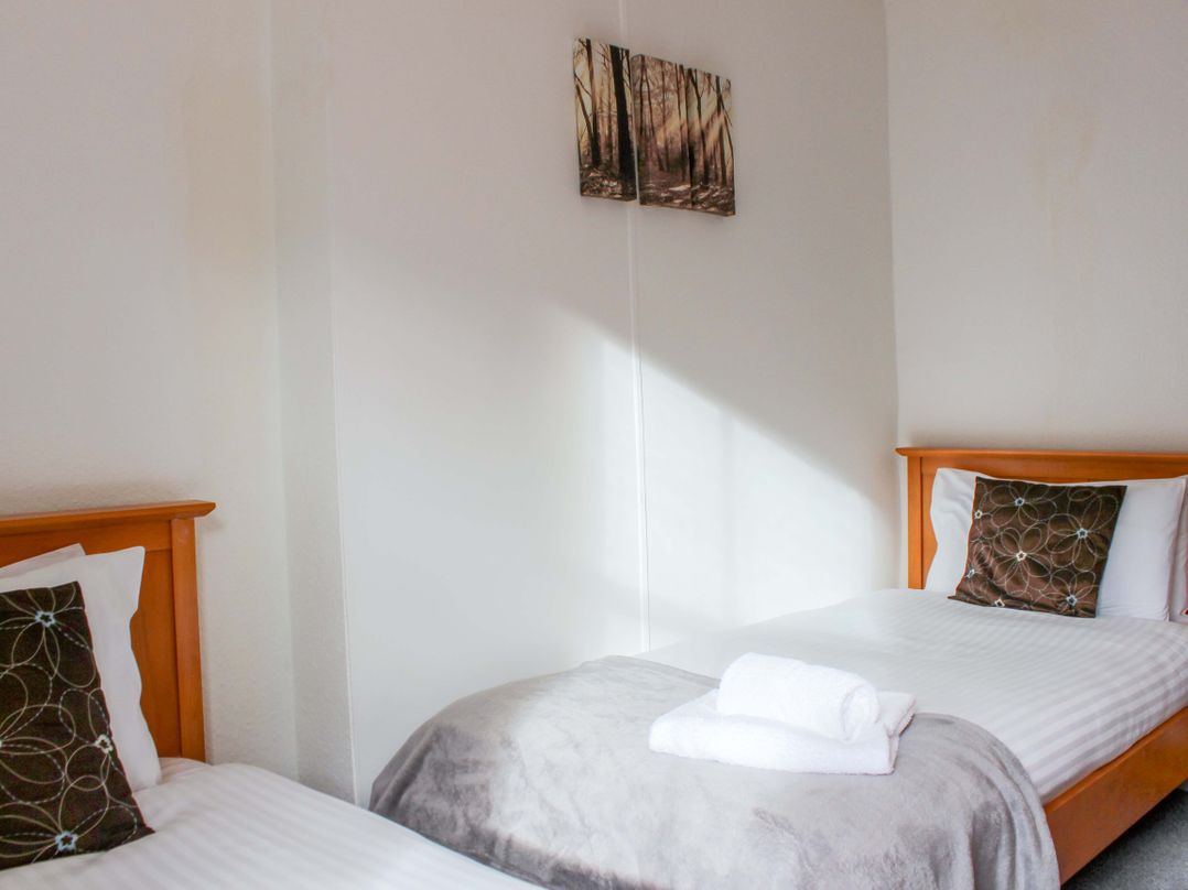 Castleview Apartment, 21 South Embankment