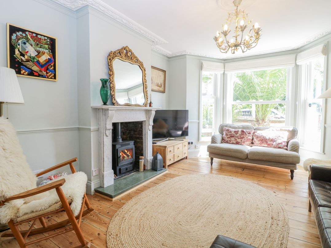 18 Pakefield Road
