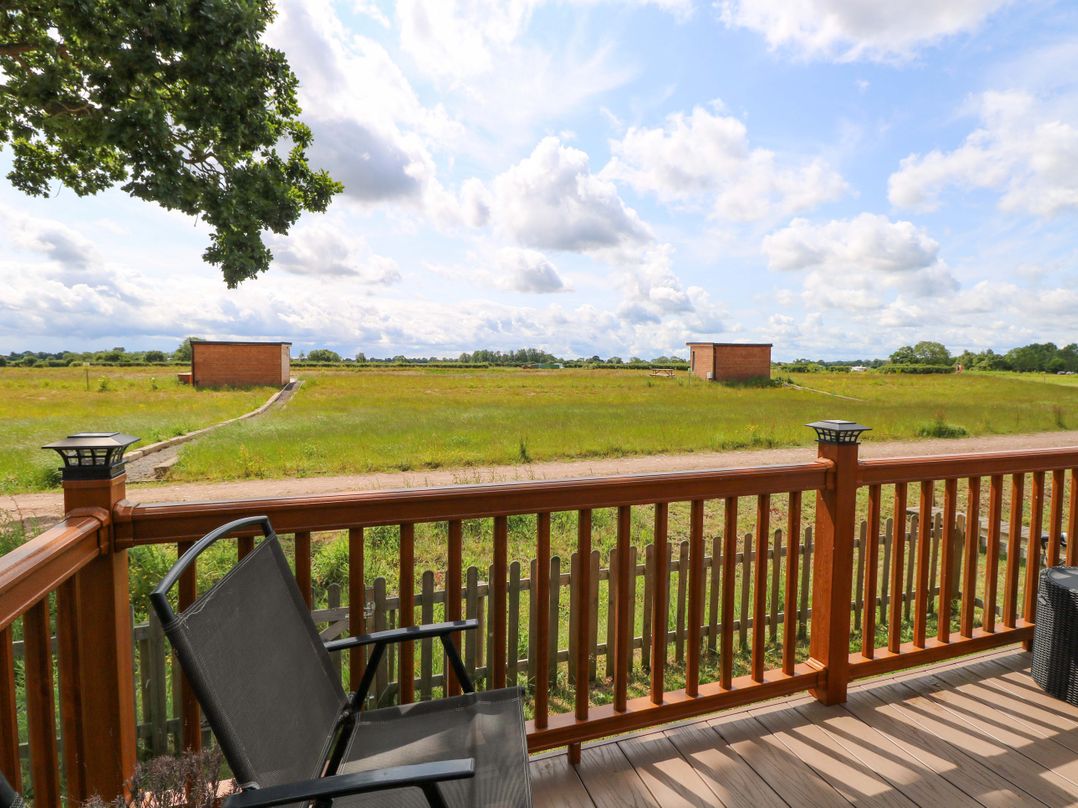 Oak Tree Holiday Lodge