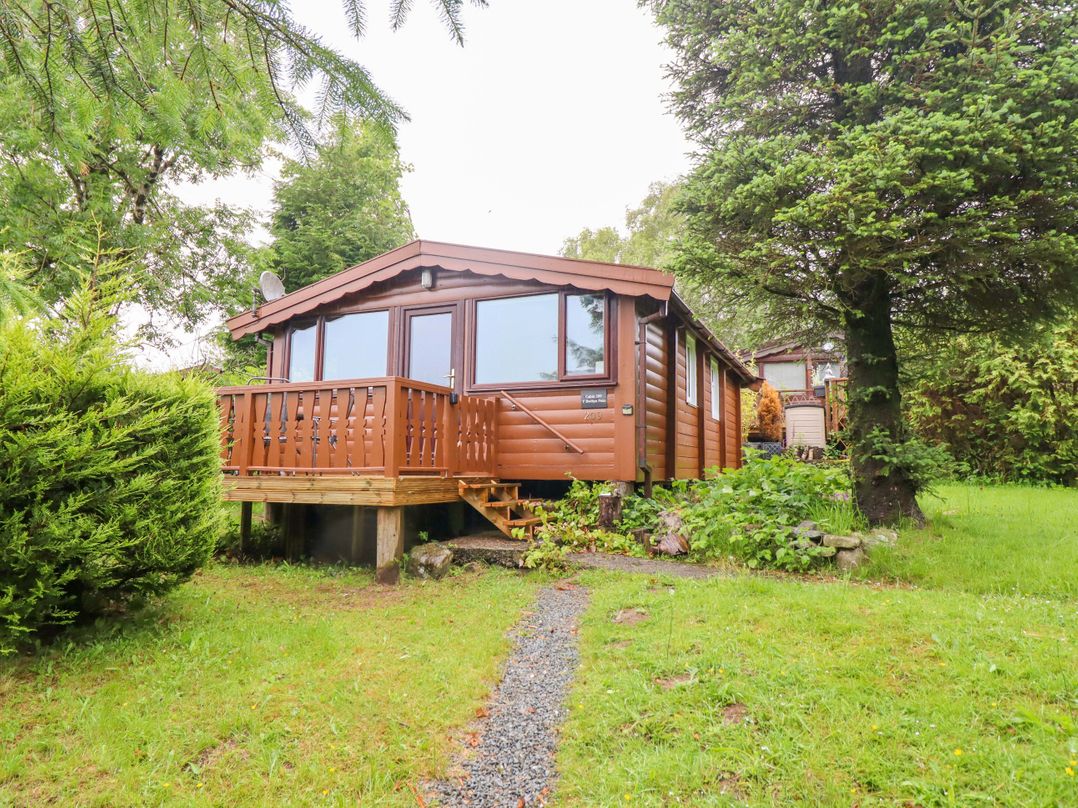 Y Bwthyn Pren,  Cabin  209,