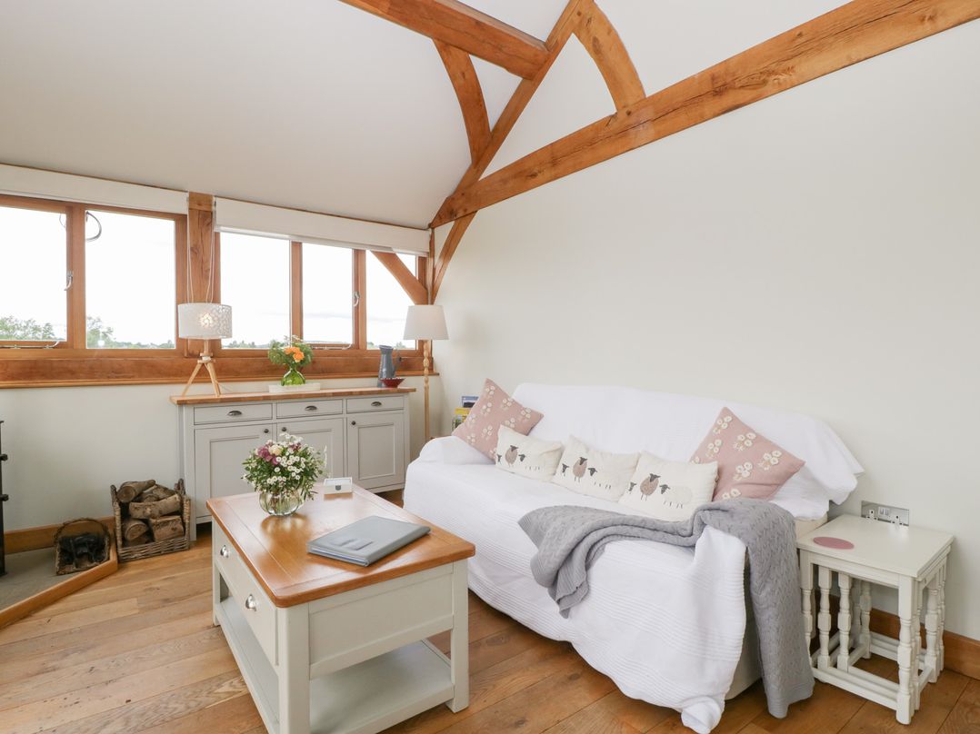 Little Acorn Cottage