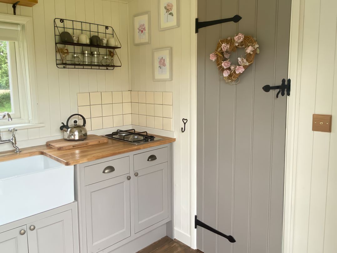 Shepherds Hut 2