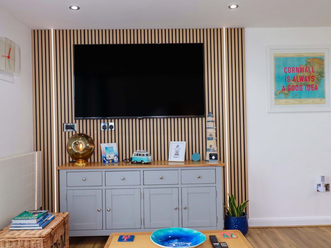 Penthouse @46Zinc - Headland View